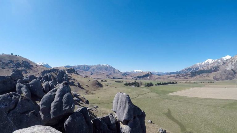Explore Castle Hill and the Battle of Narnia in Arthurs Pass Canterbury and enjoy a great short walk with kids and family. Backyard Travel Family I New Zealand