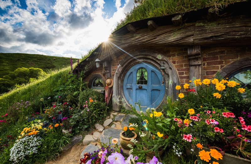 Hobbit hole at Hobbiton Set Tour from the Lord of the Rings movies, easy day trip from Rotorua