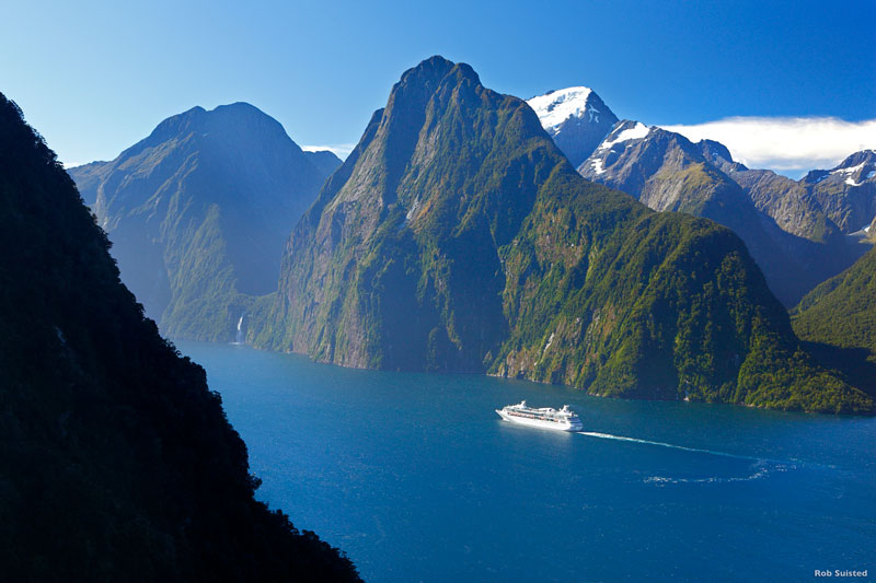 Milford Sound Fiordland New Zealand - Photo credit Rob Suisted